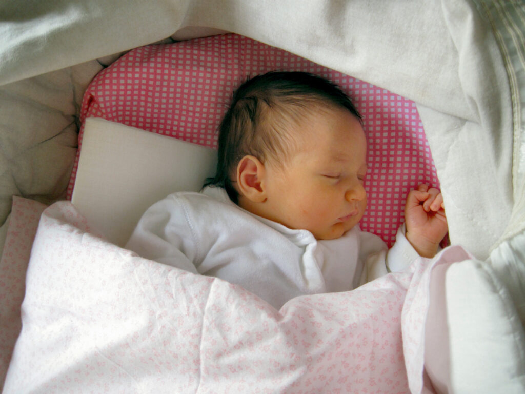 sleeping baby | SafeBaby | sleep positioners with sensors